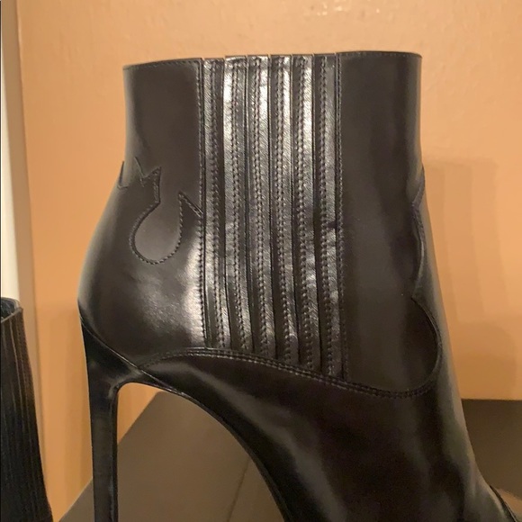 Saint Laurent Boots - Picture 7 of 8
